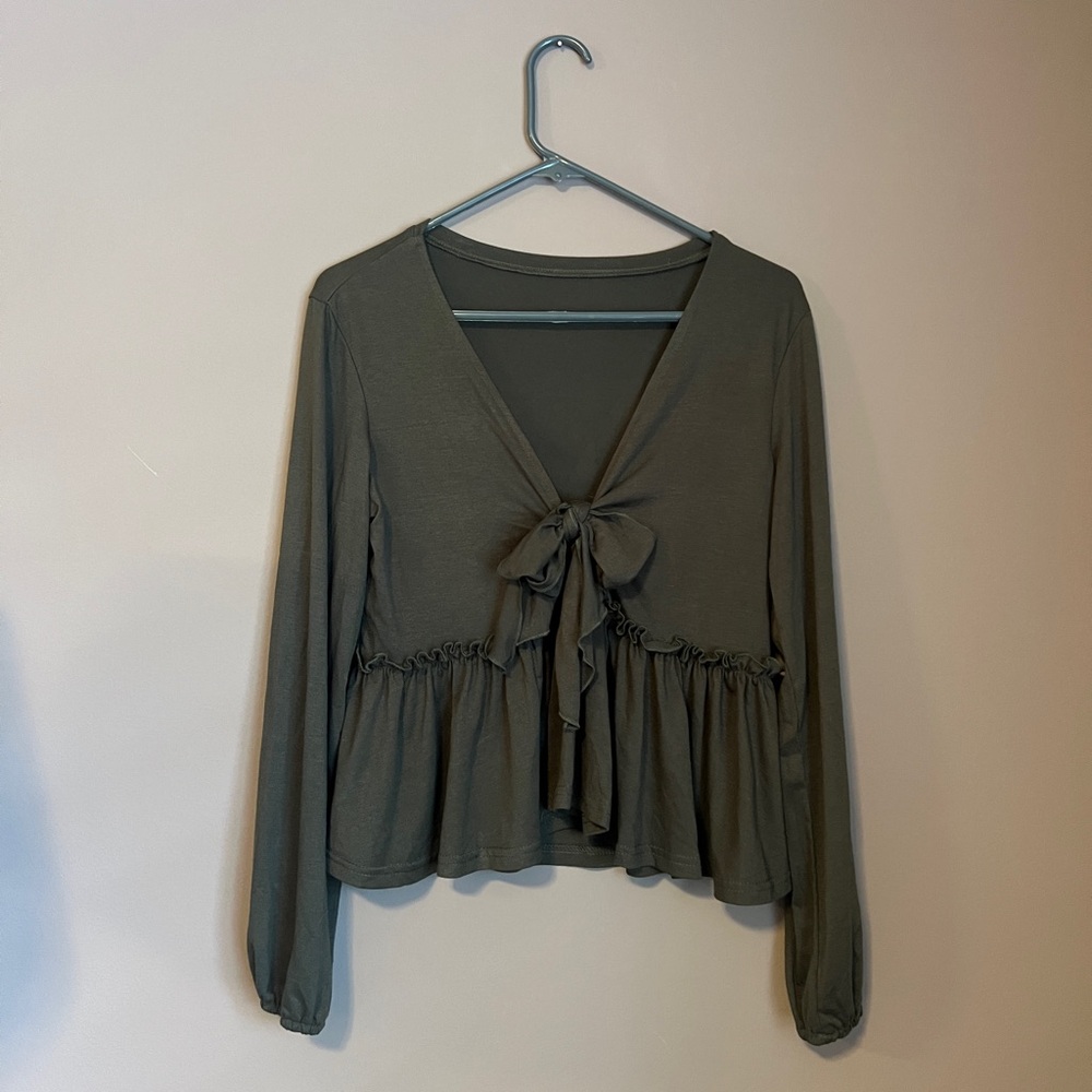 Green long sleeve blouse